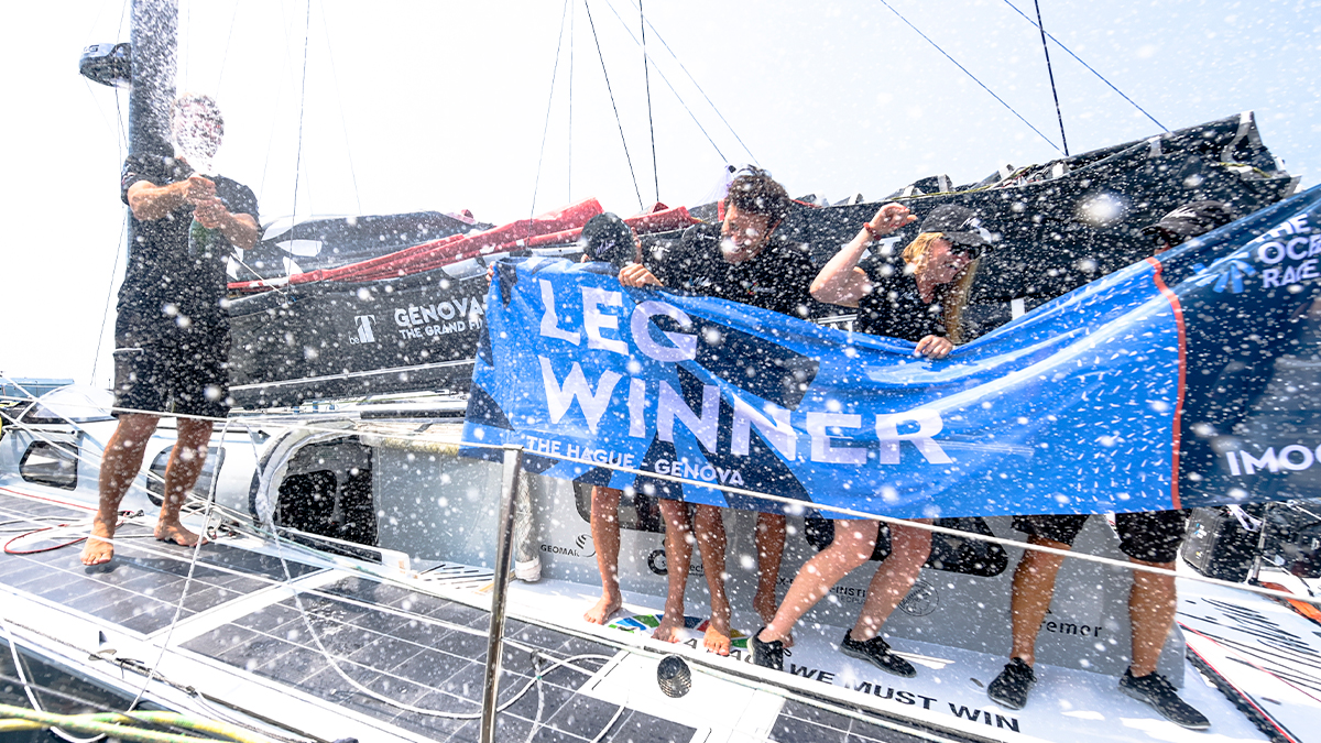 El Team Malizia gana en Génova la última etapa de The Ocean Race