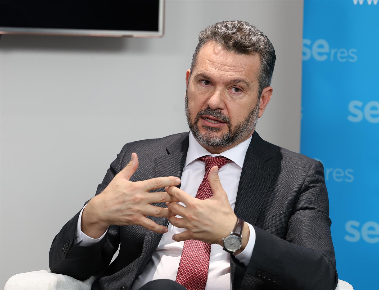 La CNMV simplifica los trámites para registrar emisiones de deuda en los mercados desde septiembre