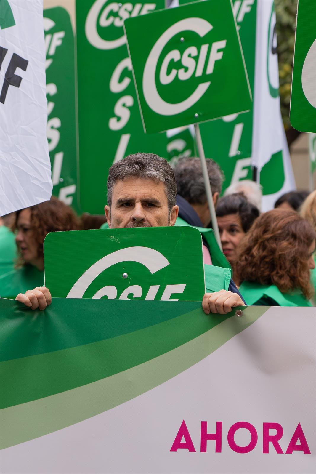 CSIF pide jornadas de 35 horas, teletrabajo y revisión de la subida salarial para funcionarios de cara al 23J