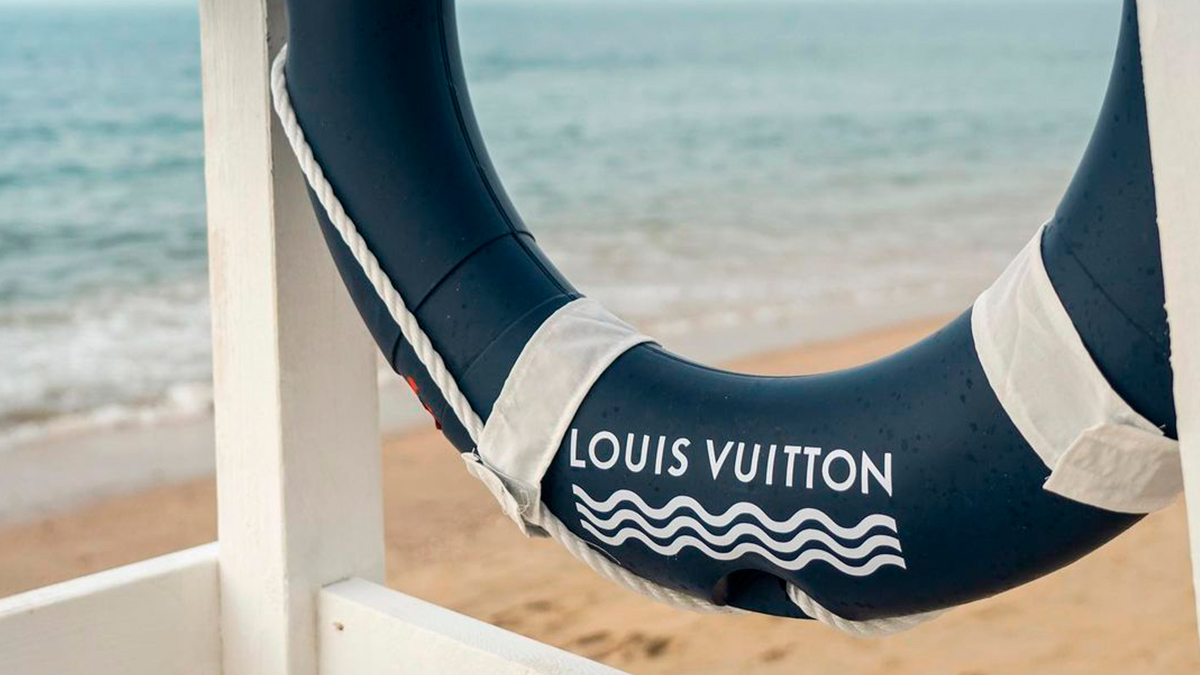 Este es el bañador de Louis Vuitton que será tendencia en verano