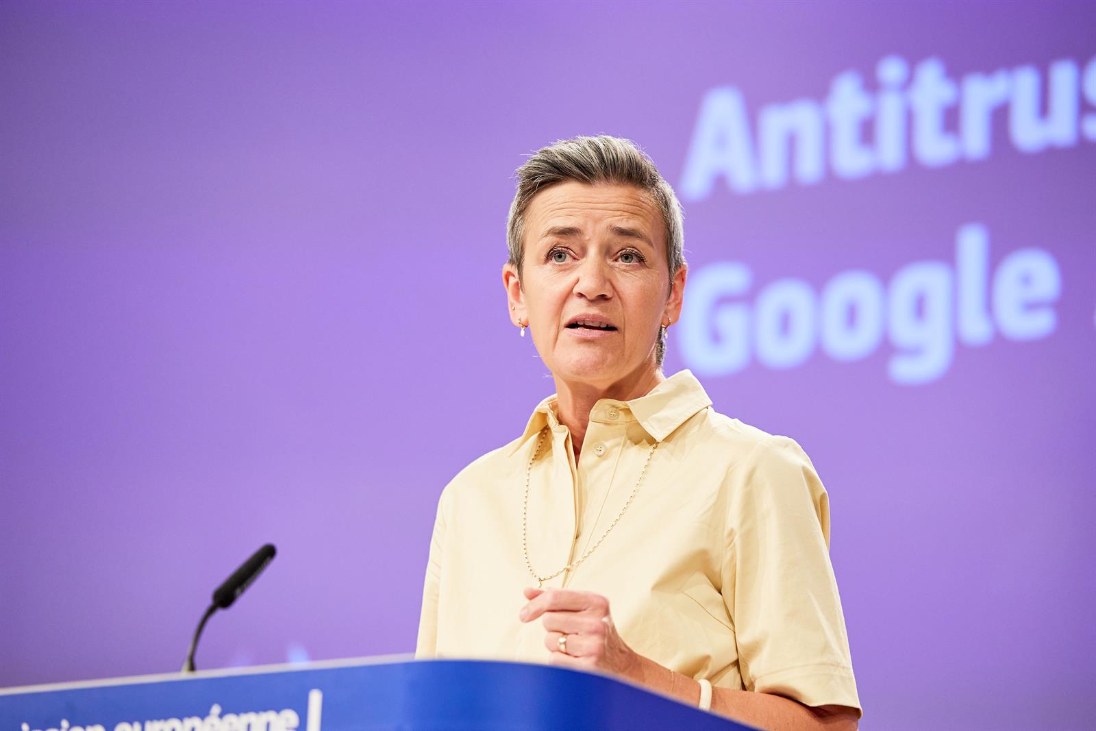 Vestager dará este martes explicaciones al PE por el fichaje de una exconsultora americana de Amazon y Apple
