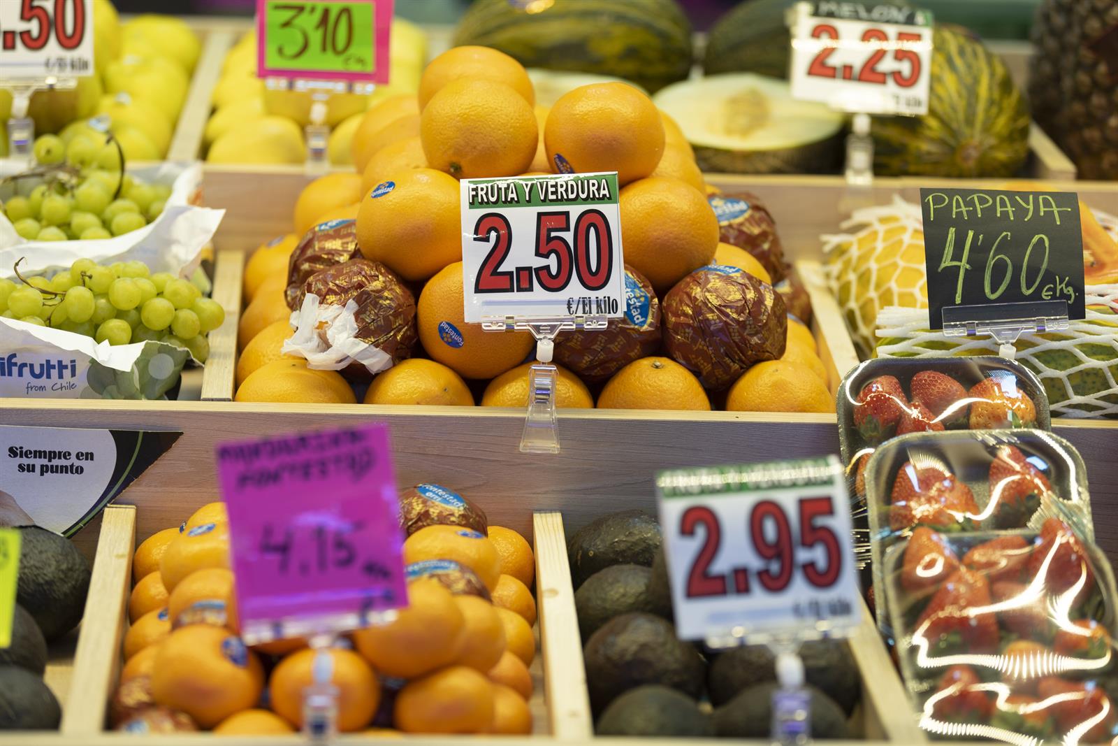 Casi la mitad de los alimentos afectados por rebaja del IVA se han encarecido en lo que va de año, según Facua