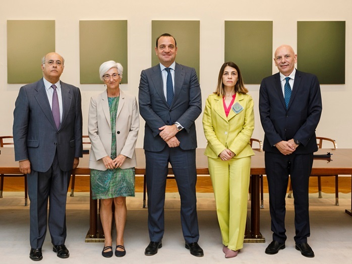 La banca firma un nuevo protocolo para asegurar la autonomía financiera a las personas con discapacidad