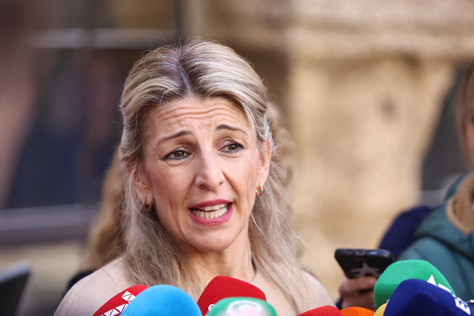 Díaz afirma que Calviño, como hizo con el SMI, se terminará «sumando al carro» y aceptará la renta universal