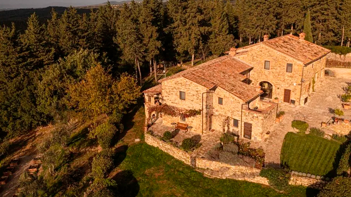 Cómo la batalla por el matrimonio igualitario inspiró la renovación de esta villa toscana