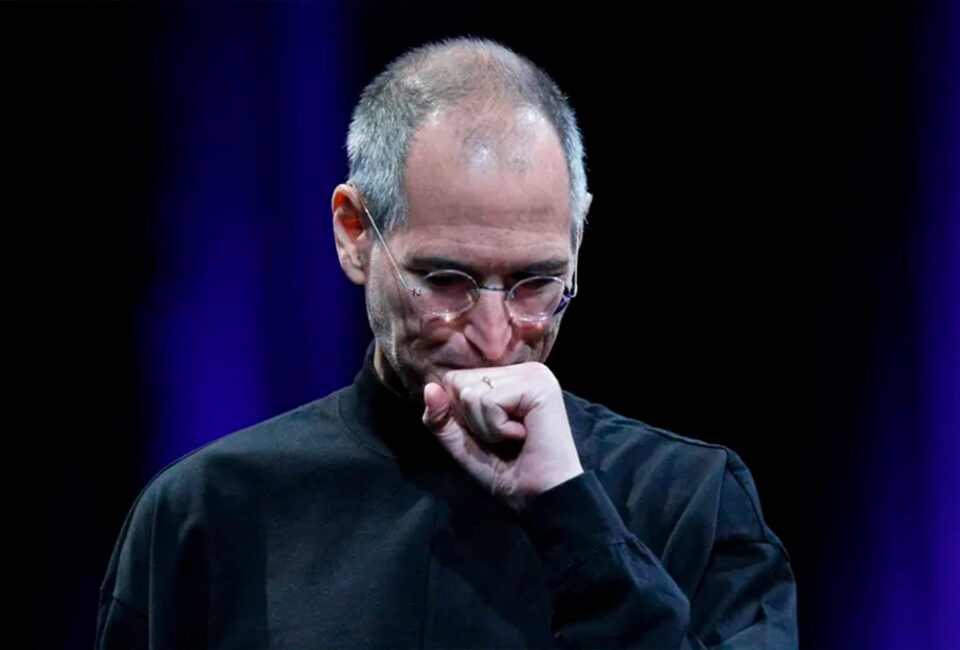 El hijo de Steve Jobs lanza una nueva empresa de capital riesgo con 200 millones de dólares para luchar contra el cáncer