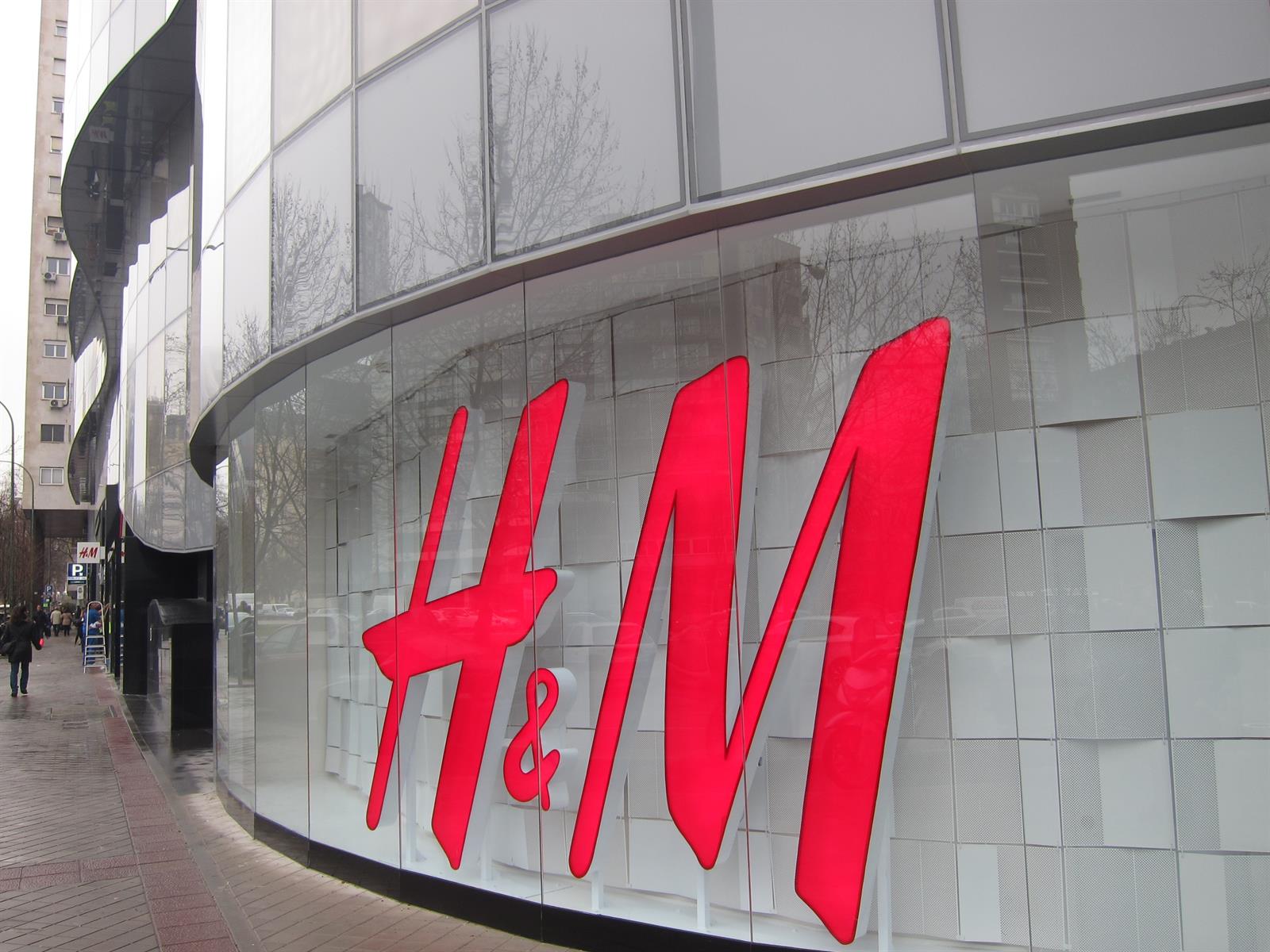 H&M sube en Bolsa casi un 5% tras multiplicar por seis su beneficio trimestral, aunque prevé caídas en ventas