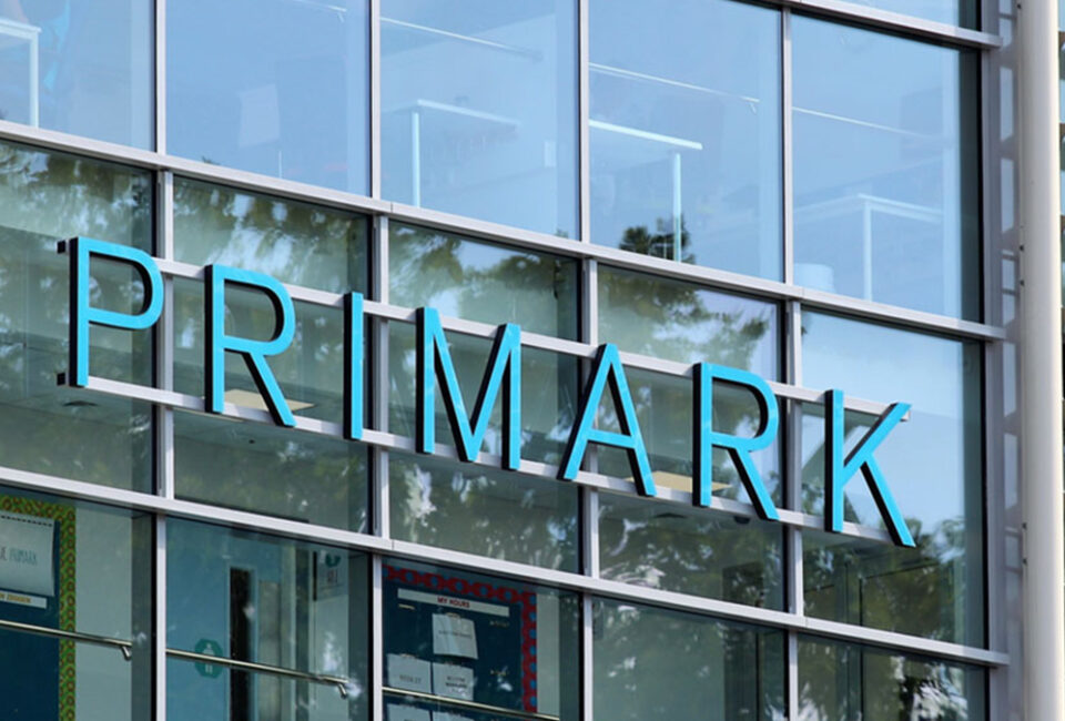 La filial española de Primark factura un 33% más y supera los 1.500 millones de euros