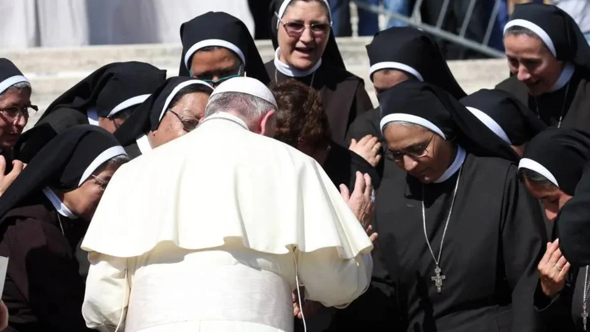 Las mujeres podrán votar por primera vez en una reunión del Vaticano