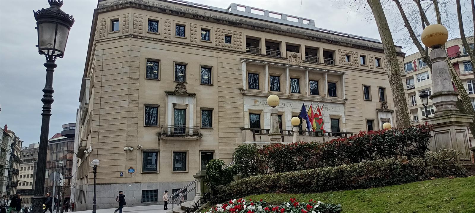 La Audiencia de Vizcaya confirma la indemnización a dos personas en listas de morosos pese a saldar la deuda