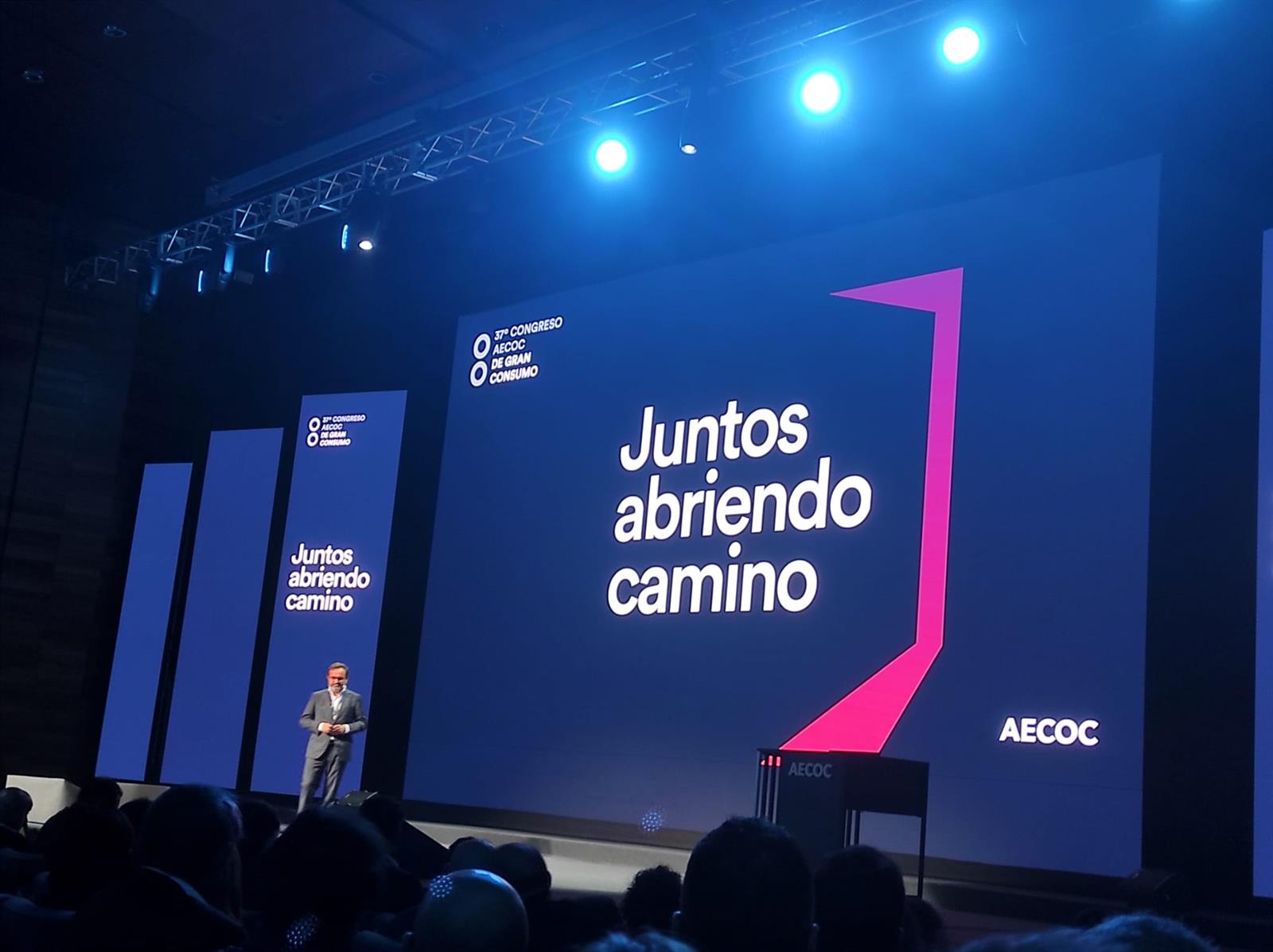 Los consejeros delegados de Inditex, Makro y Auchan, entre otros, en el congreso de Gran Consumo de Zaragoza