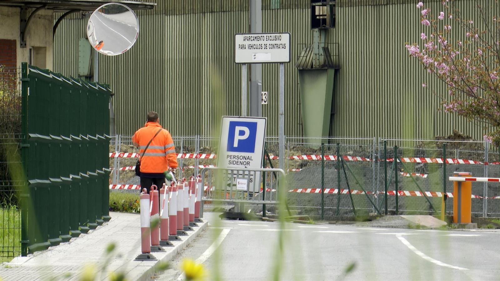 Condenan a Sidenor y Cofivacasa a pagar 156.872 euros a la familia de un fallecido expuesto al amianto