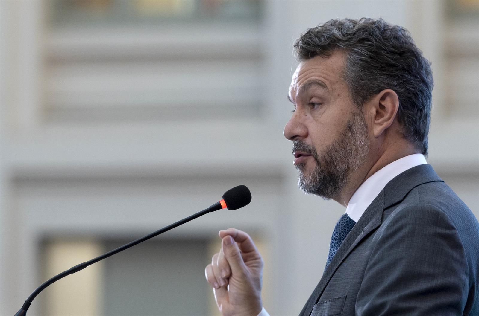 La CNMV pide que las recompras de acciones no se presenten como remuneración al accionista