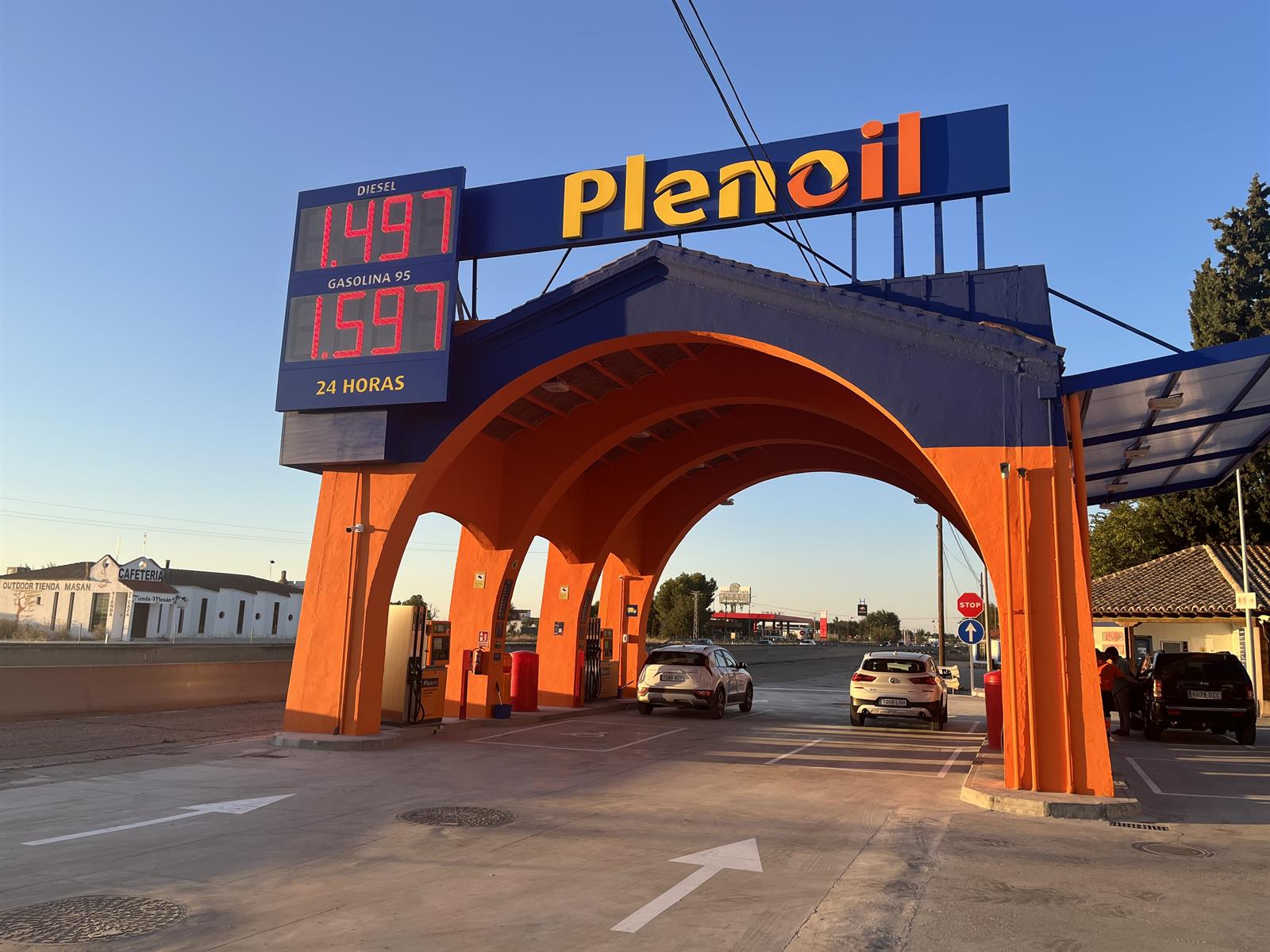 Plenoil alcanza las 200 gasolineras operativas en España y prevé sumar otras 26 más para finales de año