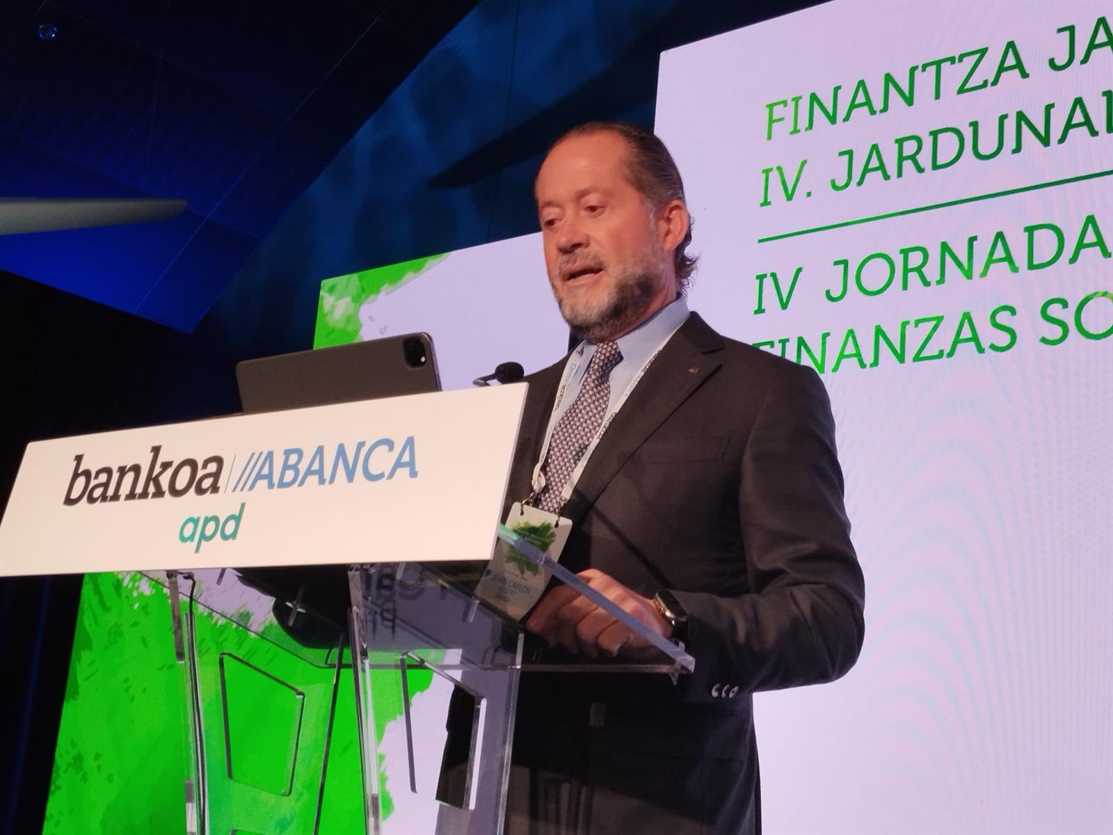 Escotet (Abanca) defiende que la sostenibilidad es «ineludible» ante la crisis climática