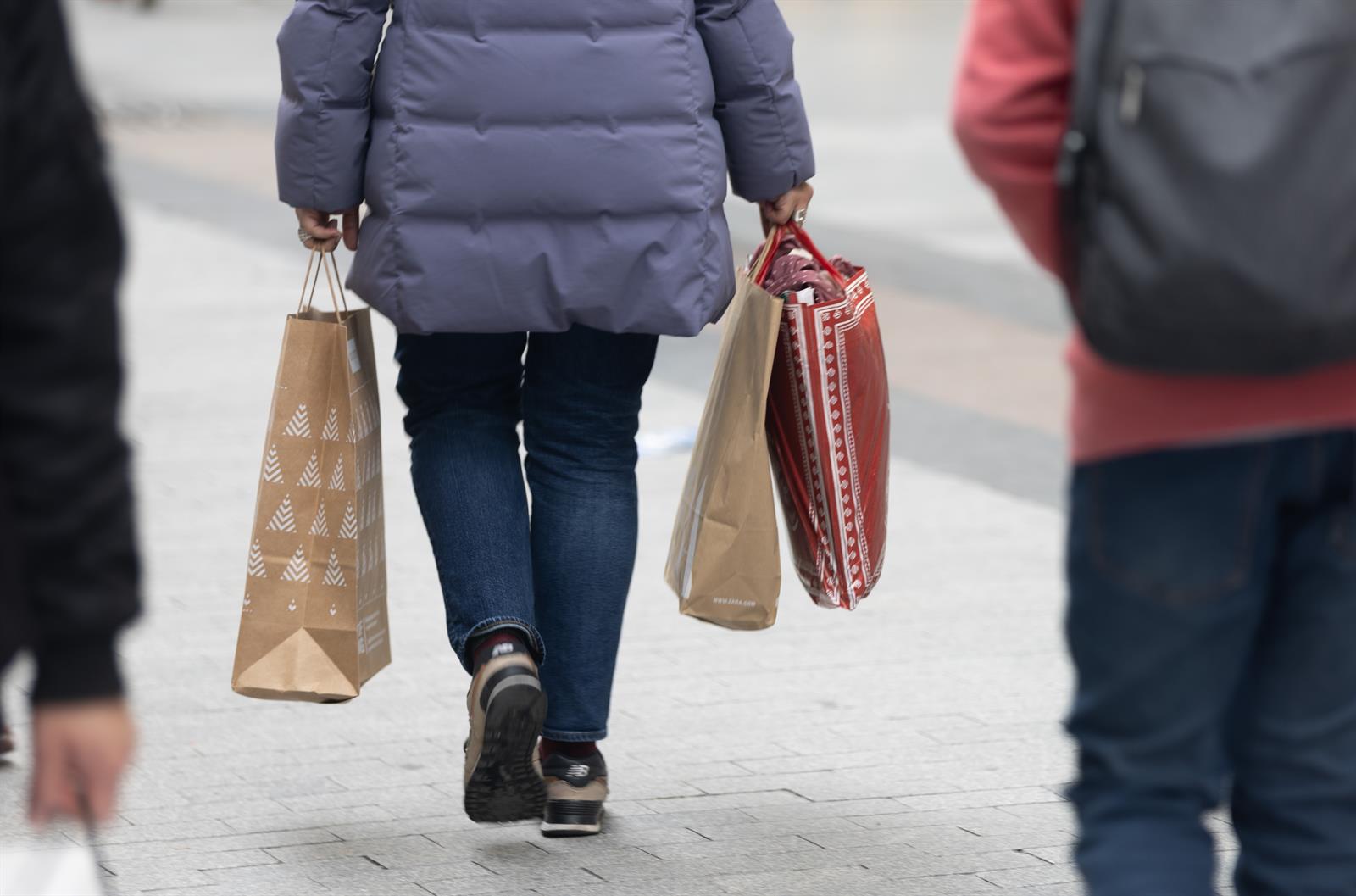 Los consumidores gastan un 12% más en cada acto de compra durante la Navidad