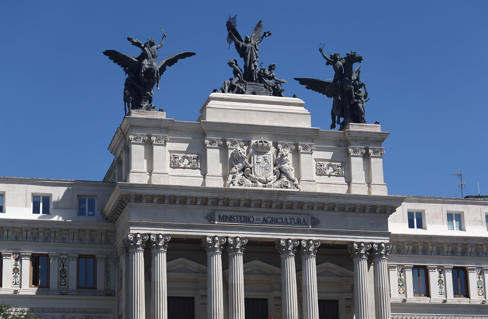 El Ministerio de Agricultura amplía la cuantía de las subvenciones de avales de Saeca hasta los 420 millones