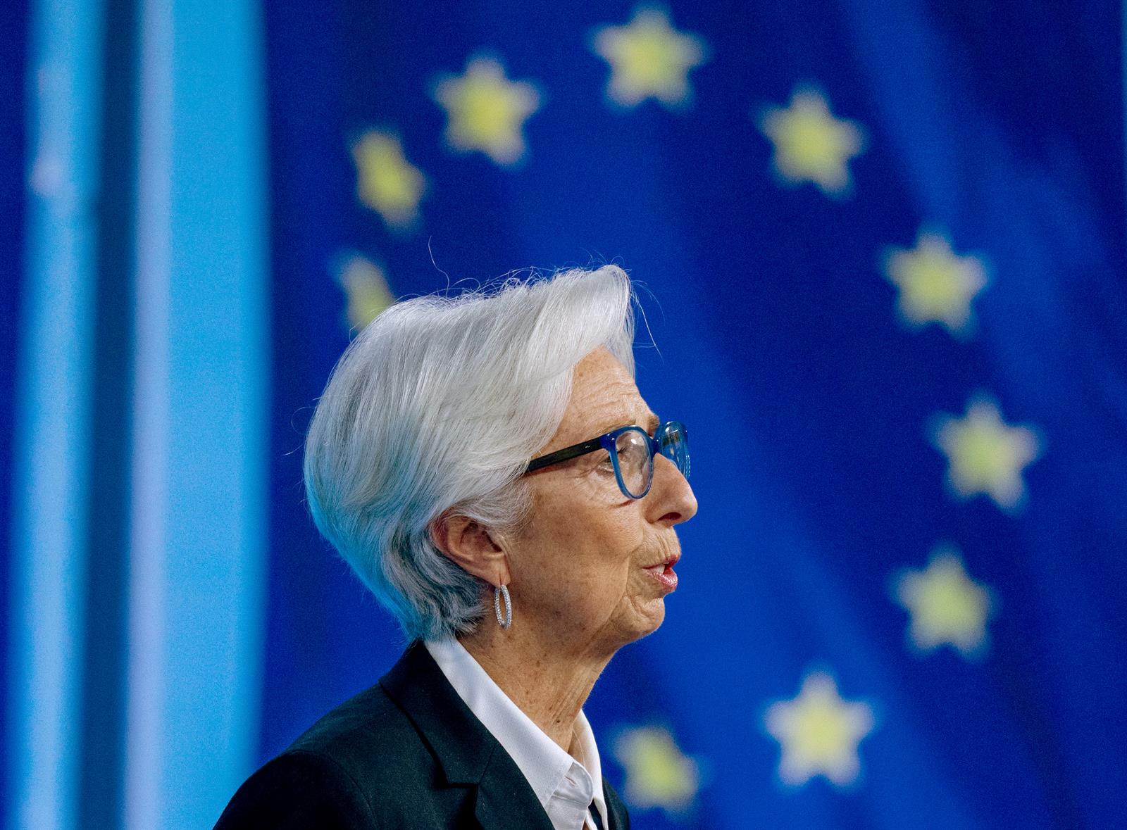 El BCE mantendrá tipos en su última reunión de 2023 y buscará enfriar la expectativa de recortes inminentes