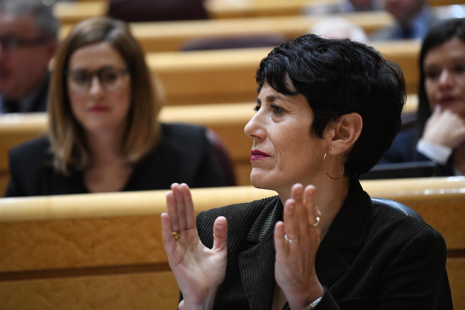 Elma Saiz niega el colapso de las oficinas de la Seguridad Social y habla de «enorme esfuerzo» laboral