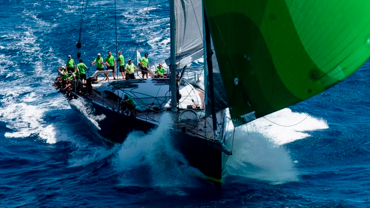 Marineros, ricos y superyates: así es la legendaria regata Bucket de St. Barths