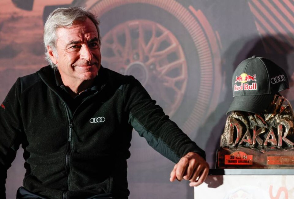 Carlos Sainz: “Me hace mucha ilusión haber ganado el Rally Dakar con este concepto tan especial de coche”