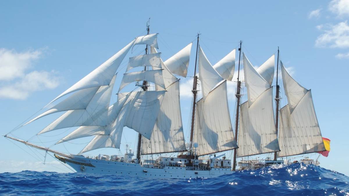 El Buque Escuela ‘Juan Sebastián de Elcano’ inicia su 96º crucero de instrucción