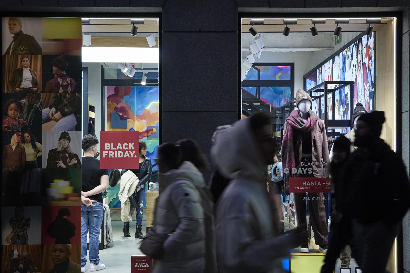 Las agencias de viajes y turoperadores disparan sus ventas un 28% entre enero y noviembre