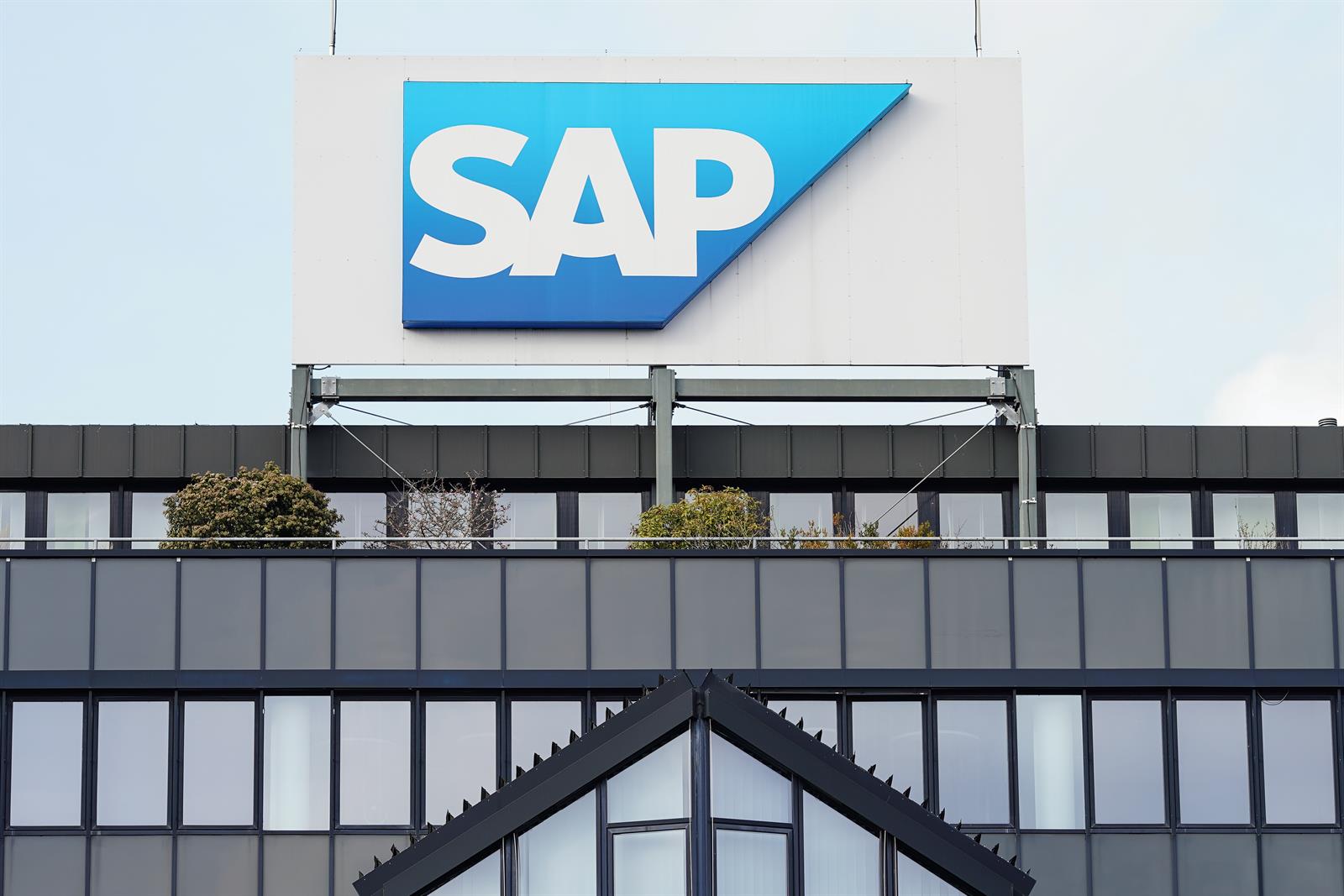SAP suprimirá 8.000 empleos en todo el mundo en su apuesta por la IA