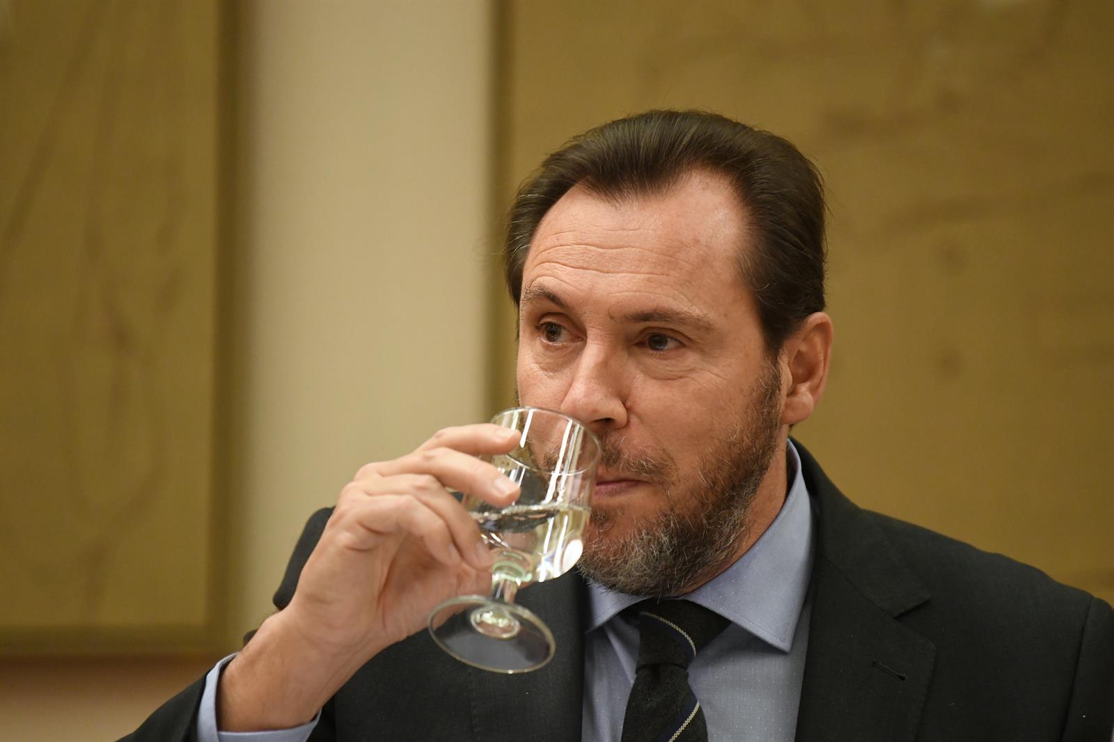 Óscar Puente afirma que la medida para suprimir vuelos cortos tendrá poco alcance