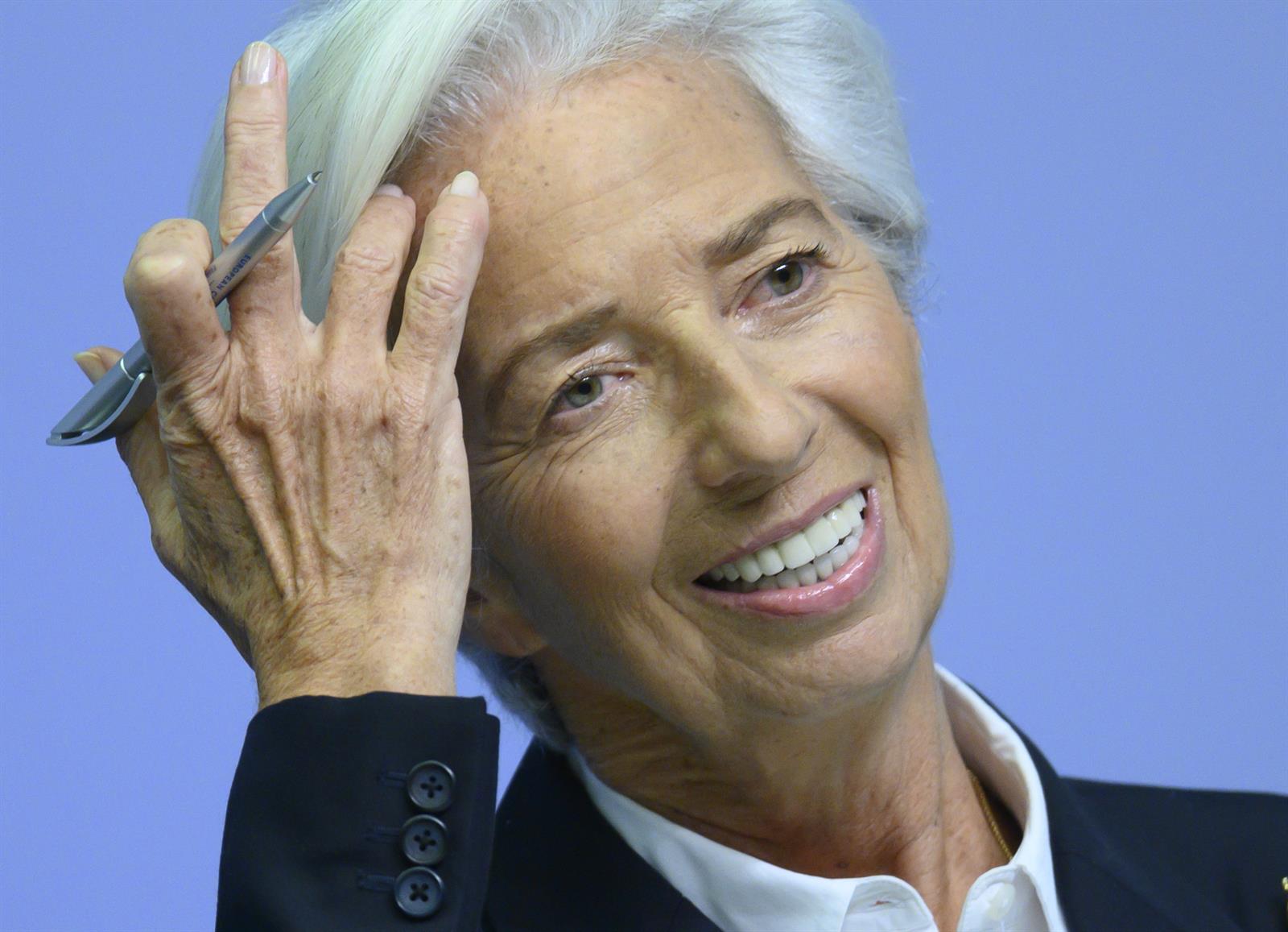 Lagarde responde a las críticas que ella es «irrelevante», mientras cumpla su misión