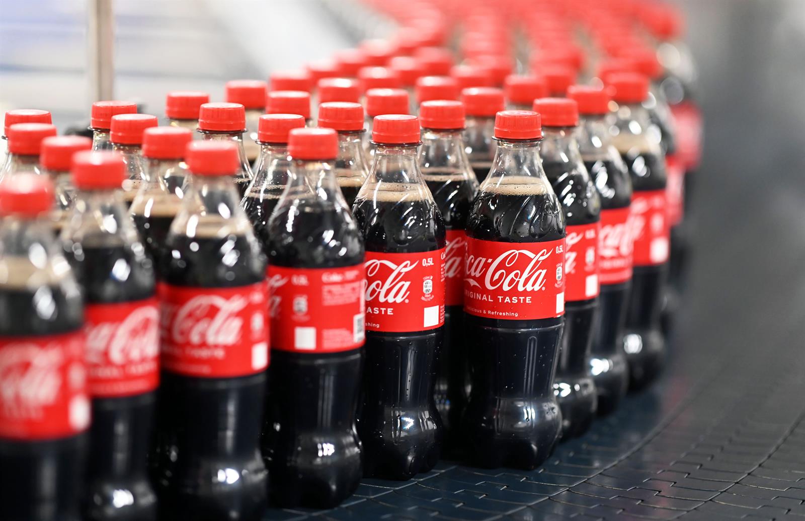 Competencia de Filipinas aprueba la compra de la embotelladora filipina por Coca-Cola Europacific Partners