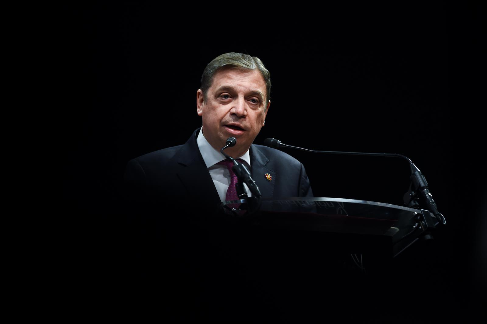 Planas asegura a las ONG ambientalistas que «no hay sostenibilidad, sin rentabilidad»