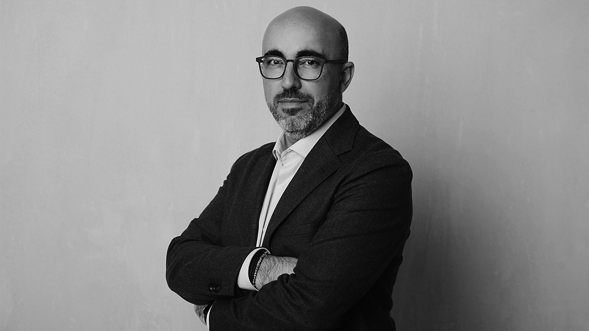 Hombre del día: Carlos Crespo, director general de Multiópticas