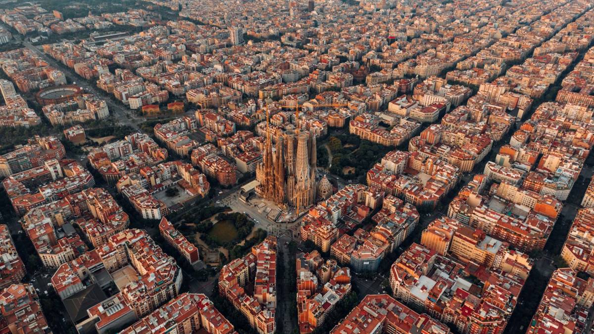 El plan de 100 millones de euros con el que Barcelona quiere combatir la turismofobia
