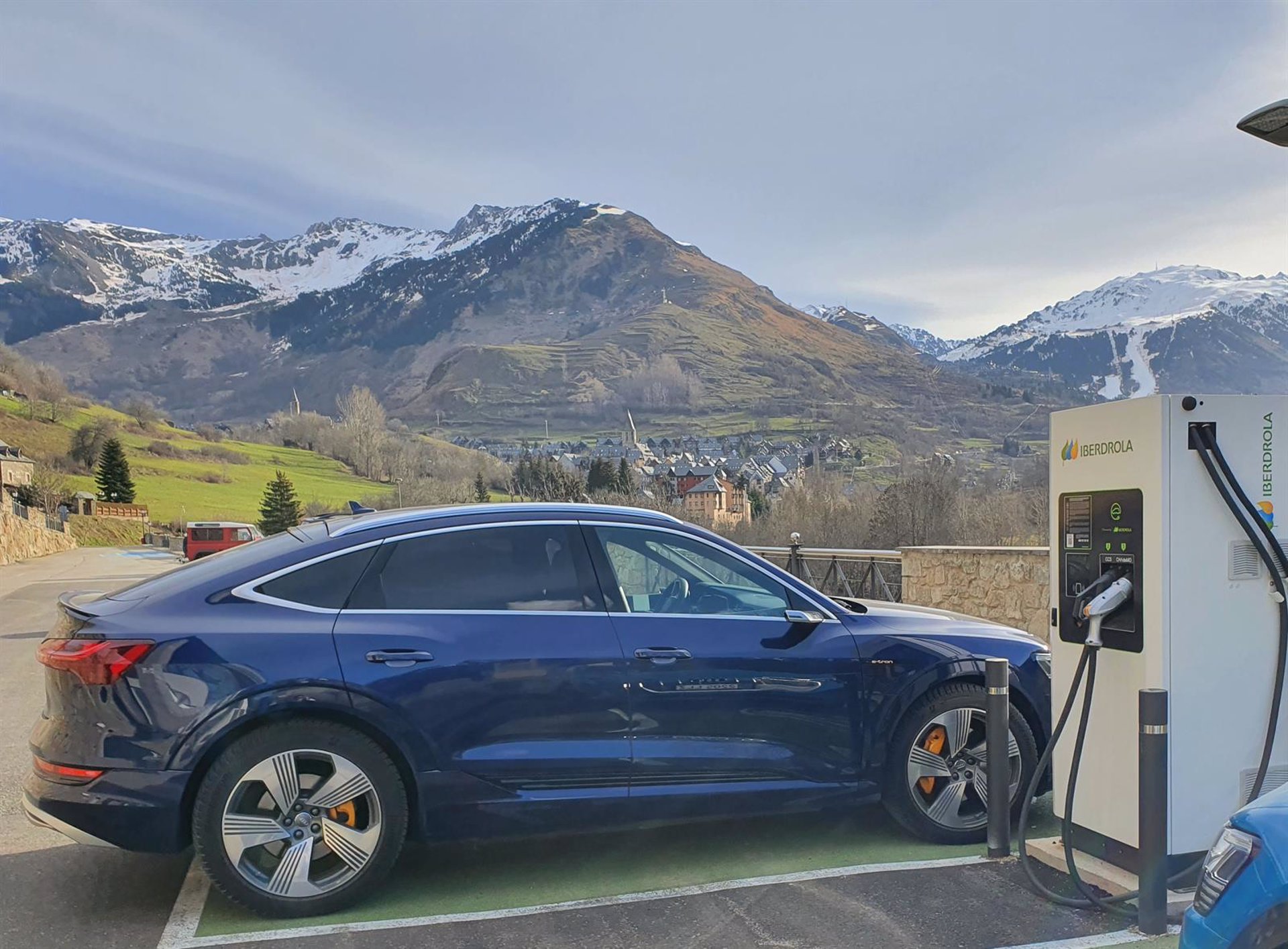 Iberdrola supera los 6.000 puntos de recarga pública y alcanza ya una red total de 45.000 puntos