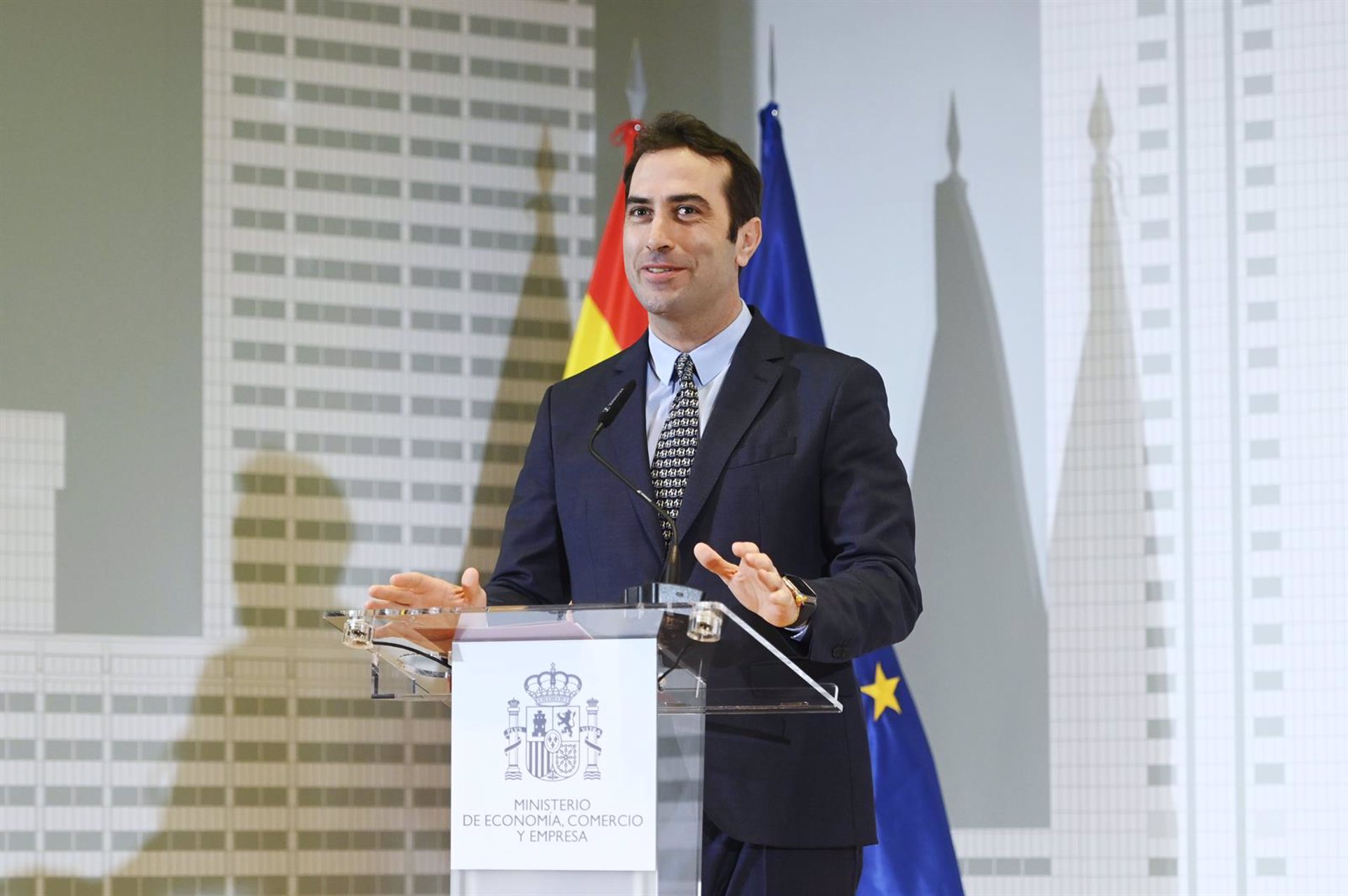 Cuerpo apuesta por «una redistribución de la riqueza» y  promover la subida de los sueldos de los jóvenes