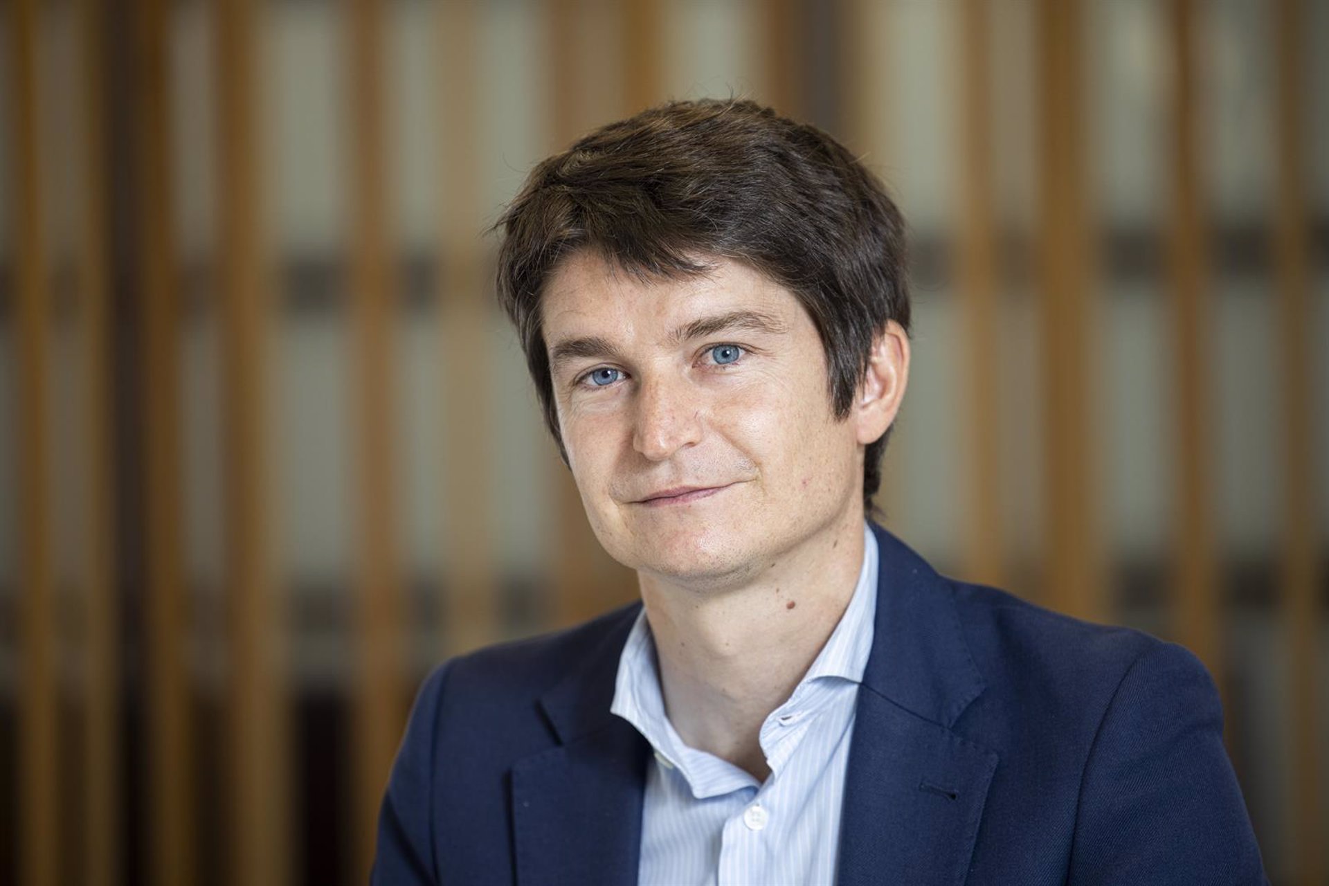 Cobas AM premia la antigüedad de partícipes con el traspaso a ‘Clase A’ y comisión de gestión al 1%