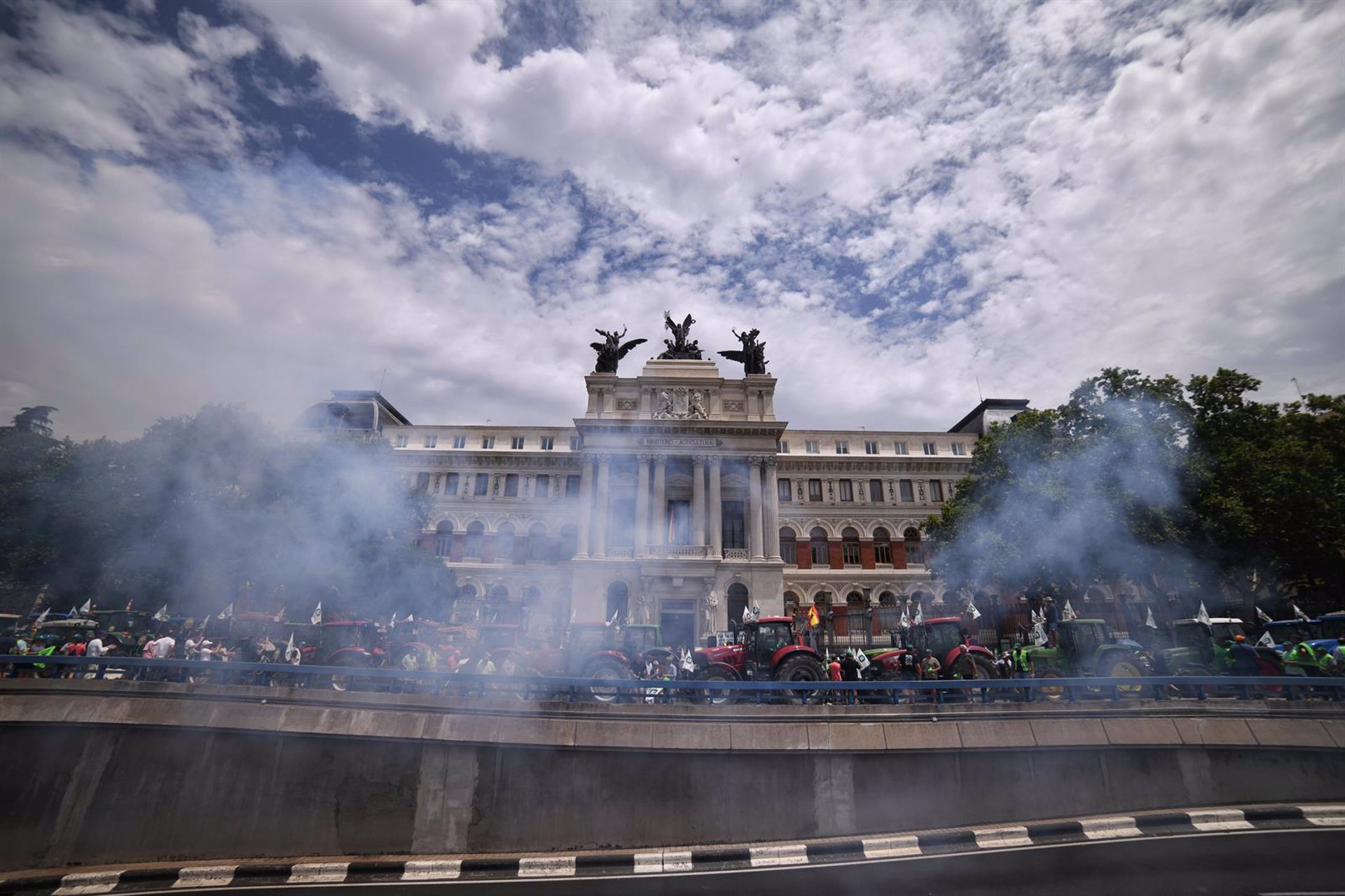 Unión de Uniones mantiene su calendario de protestas y la gran tractorada del 21 de febrero en Madrid
