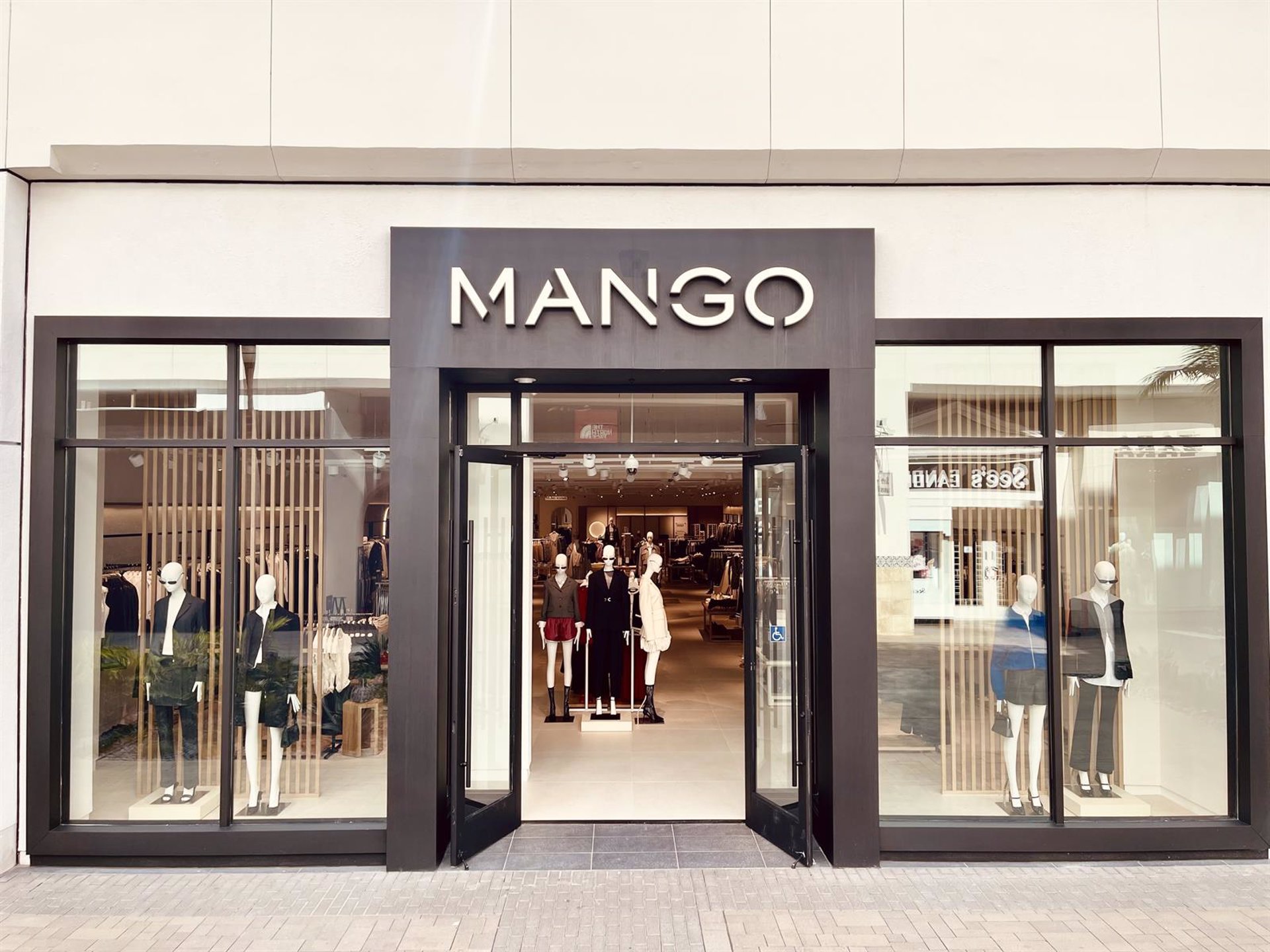 Mango abre una tienda de 400 metros cuadrados en San Diego (Estados Unidos)