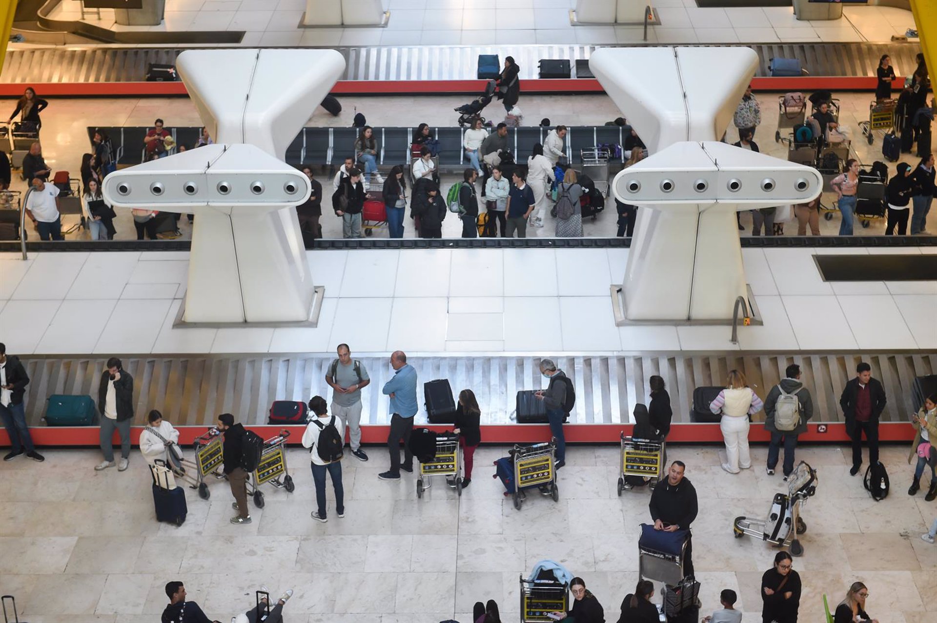 Los aeropuertos de España confirman su buena racha: estos son los datos de Barajas y El Prat en el inicio de 2024