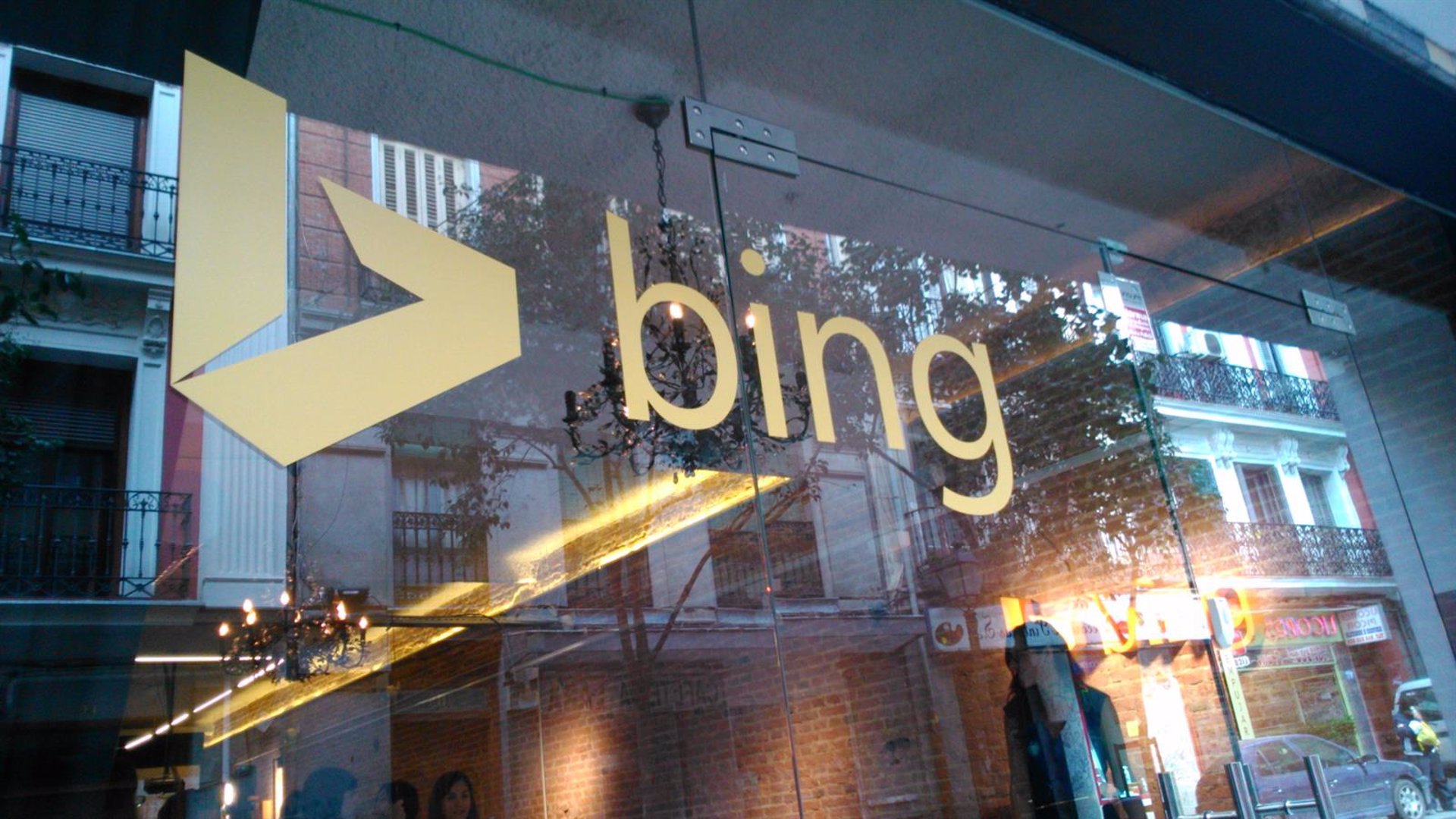 Bruselas da la razón a Microsoft y Apple y exime a iMessage y Bing de las reglas digitales más estrictas