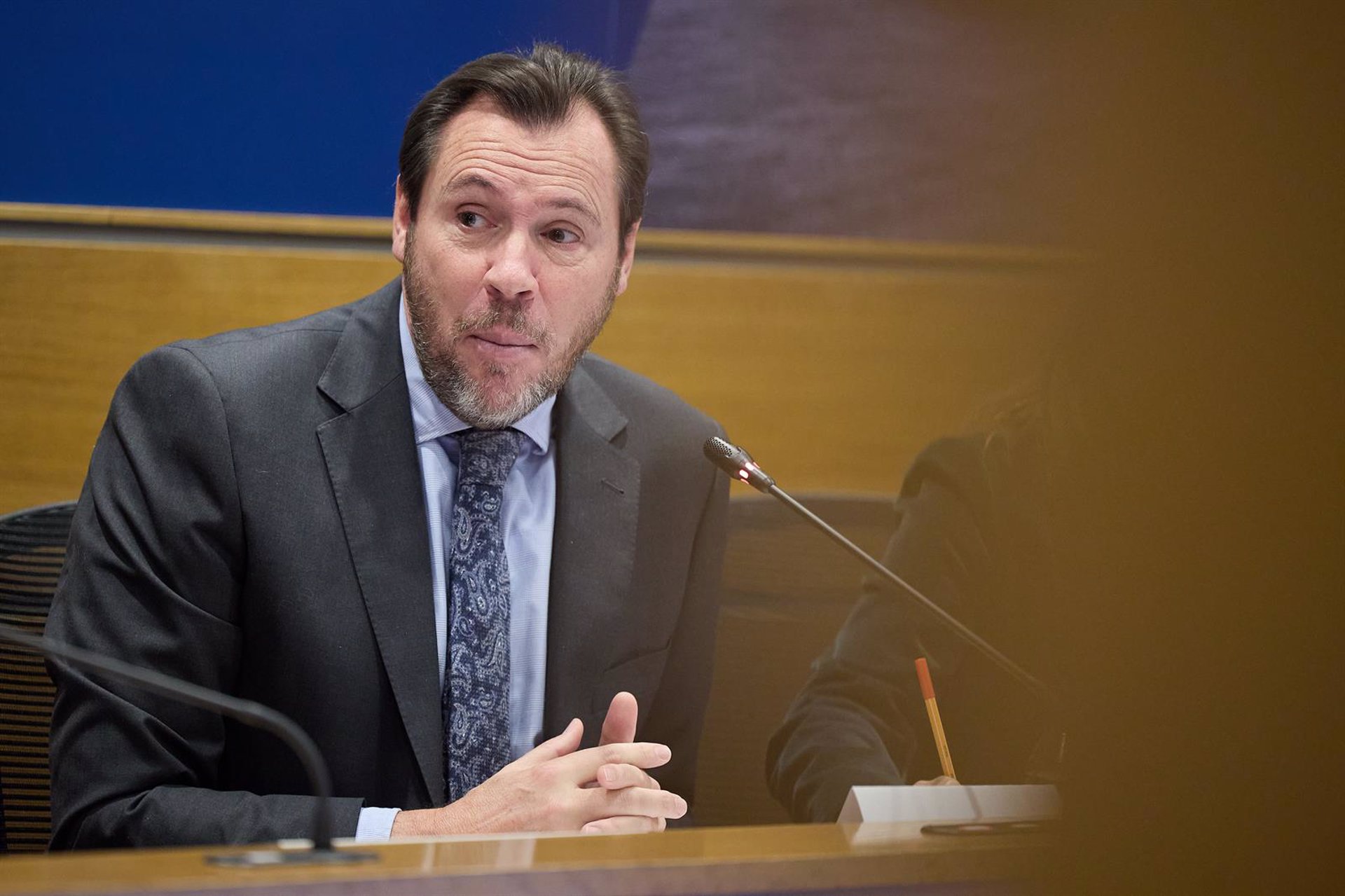 Puente pide a los agricultores que dejen trabajar al sector transportes, que no está por las movilizaciones