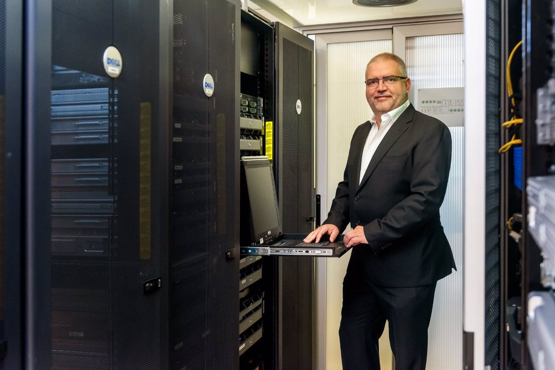 Una filial de Banco Santander adjudica a Lleida.net dos lotes de servicios por 1,9 millones