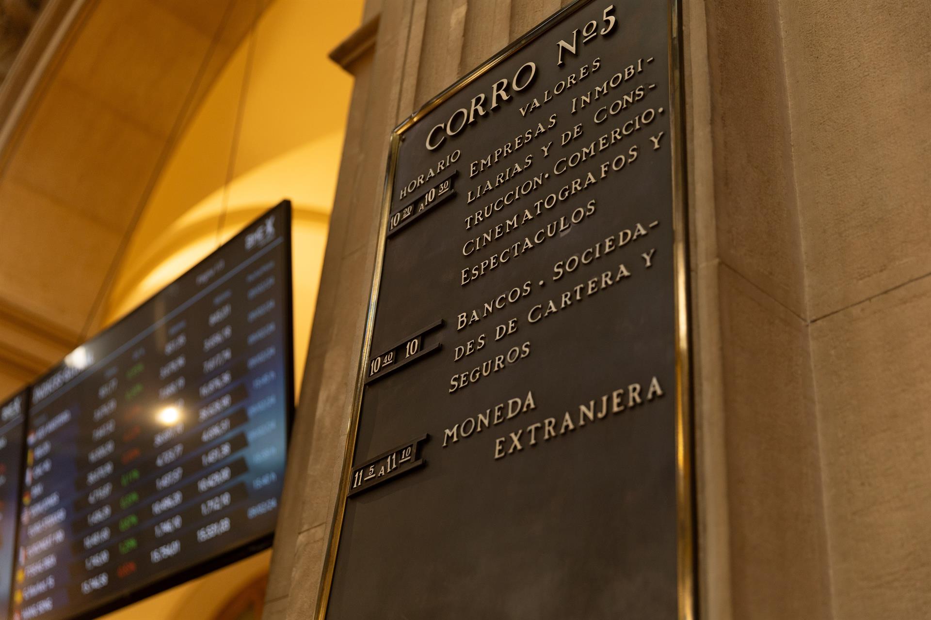 IAG se dispara más de un 4% en Bolsa después de que Moody’s mejorara sus calificaciones