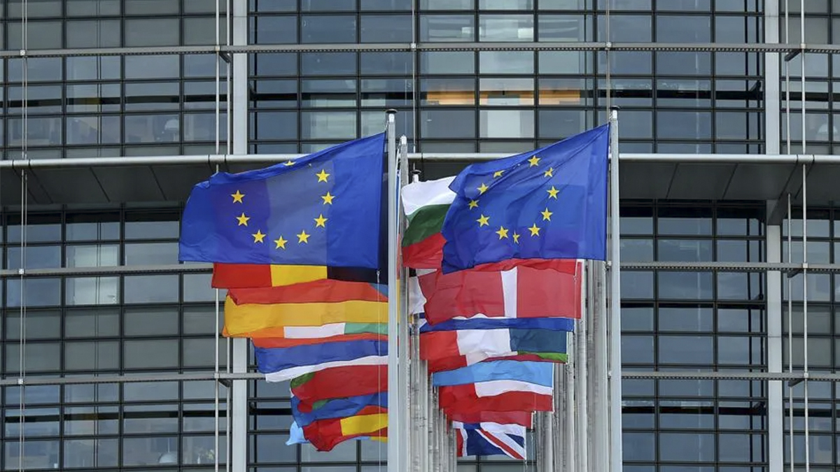 La UE aprueba la primera normativa mundial sobre IA: esto es lo que debes saber