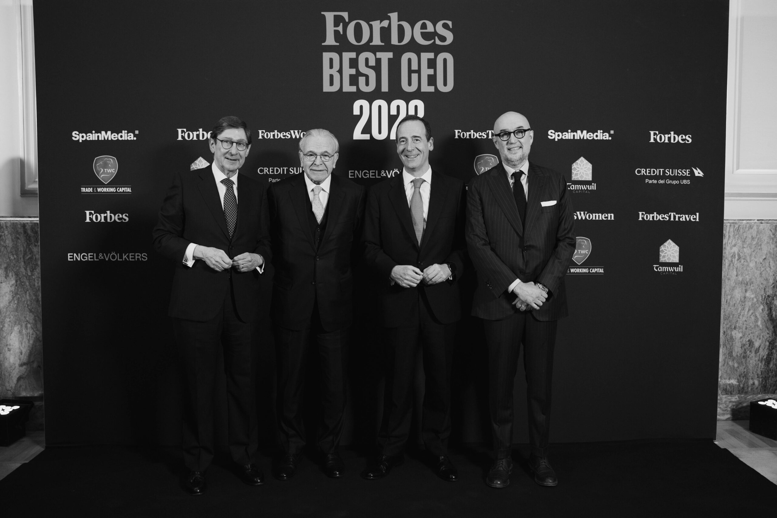 Gonzalo Gortázar, CEO de CaixaBank, recibe el Premio Forbes Best CEO 2023