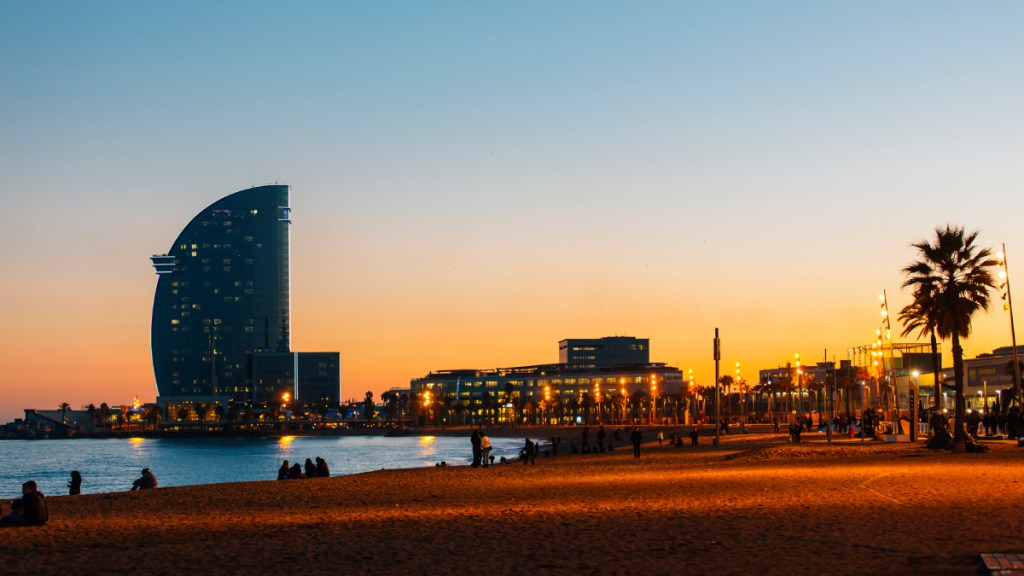 Barcelona y Madrid, las ciudades europeas más atractivas para invertir en hoteles en 2024