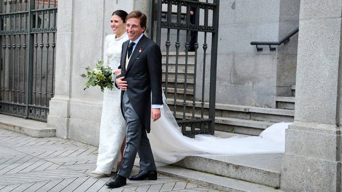 Aclamación unánime: la más elegante de la boda del alcalde, la abuela de la novia