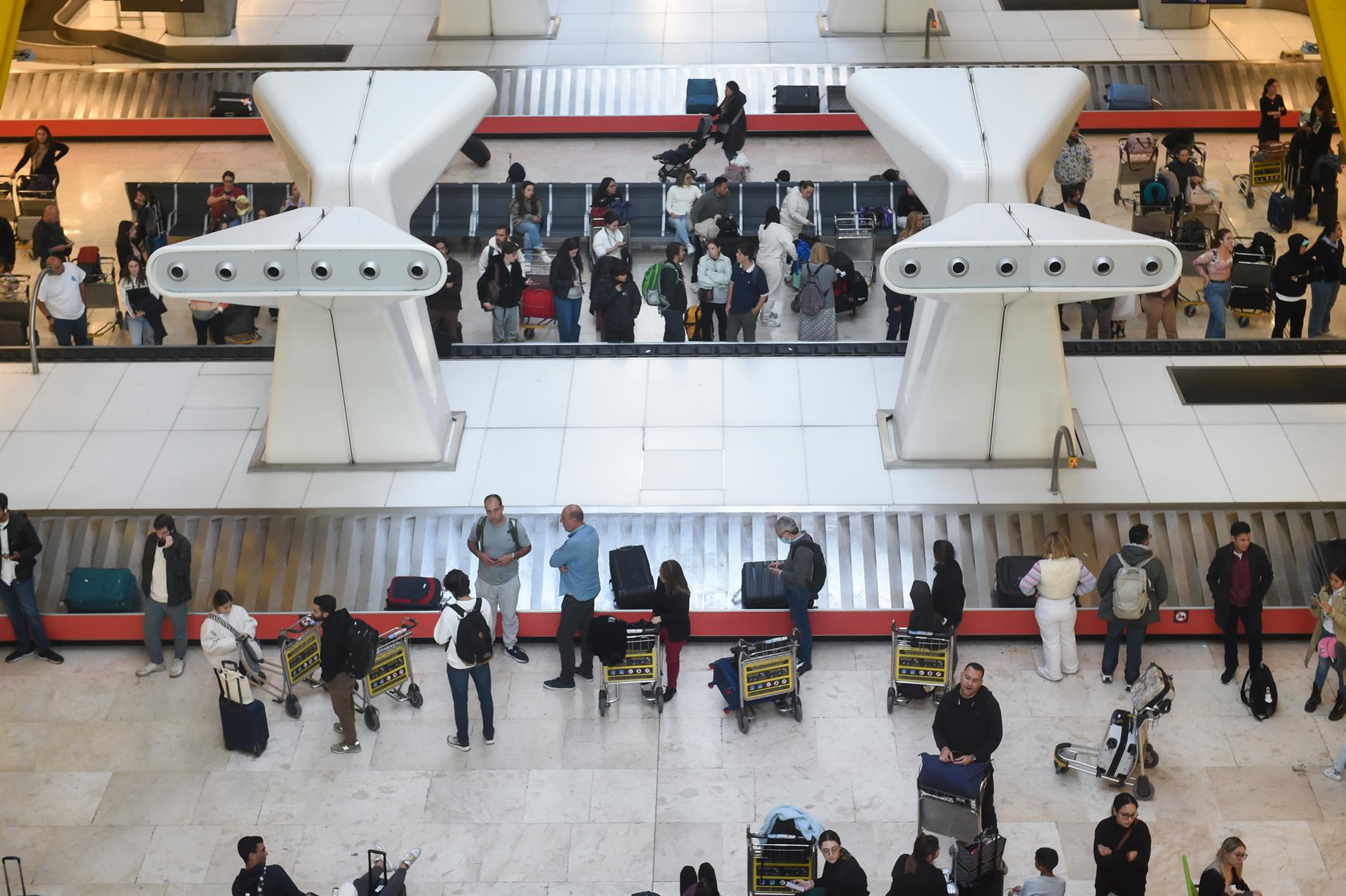 Las aerolíneas ofertan 240 millones de asientos en España para este verano, un 13,5% más