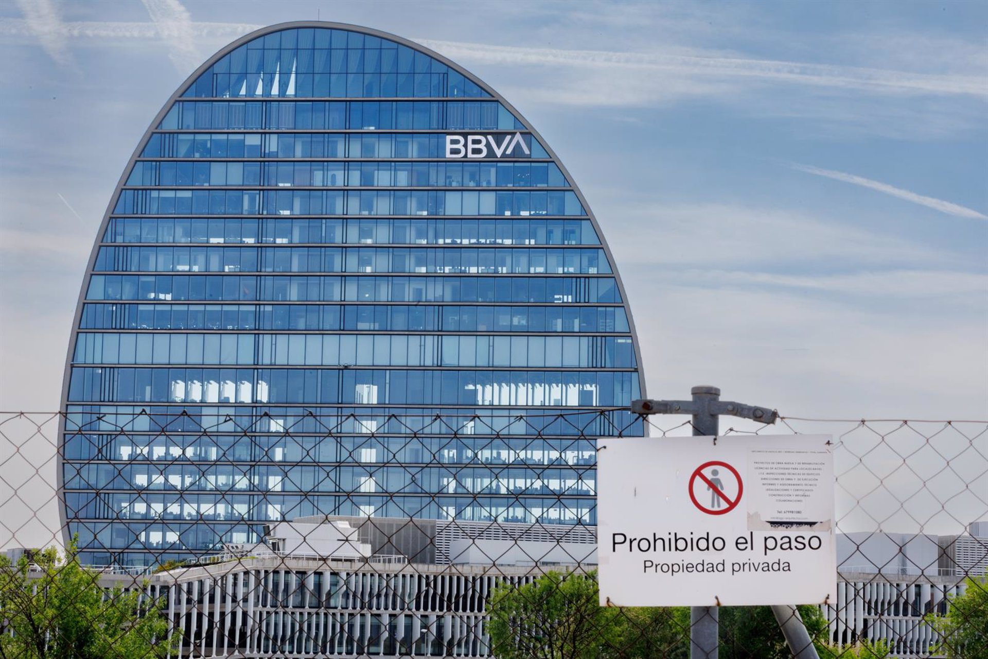 BBVA está estudiando una posible fusión con Sabadell